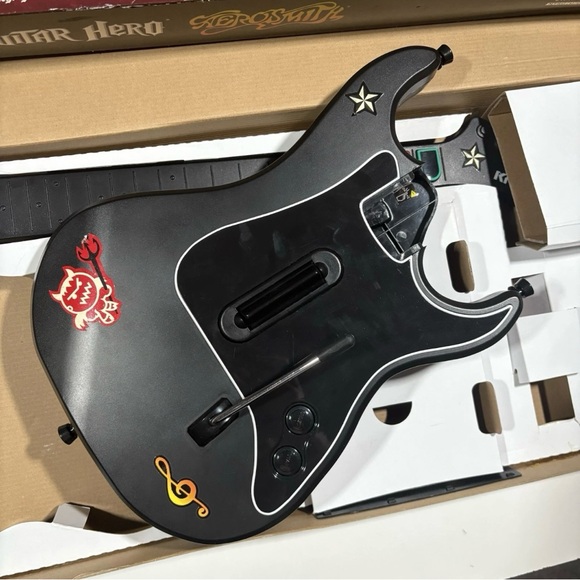 Guitar Hero Aerosmith PS2 Bundle w/ Guitar & Dongle Tested Works CIB NO GAME - Picture 6 of 11